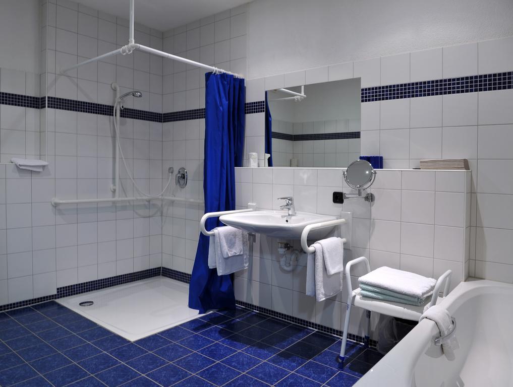 Hotel Gruener Baum Pommersfelden Ngoại thất bức ảnh
