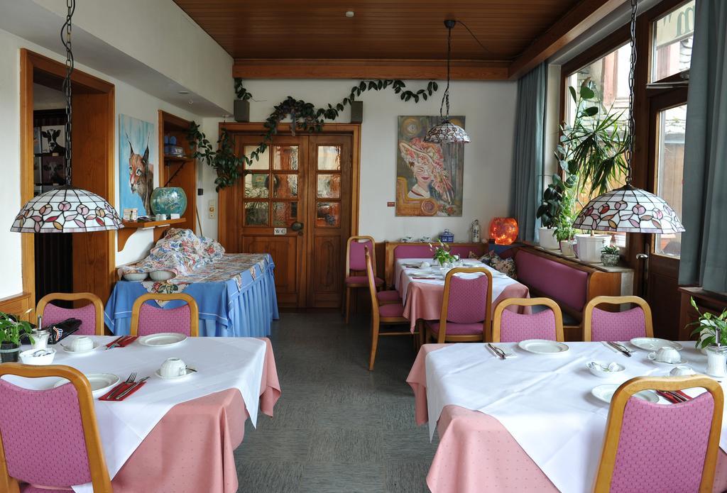 Hotel Gruener Baum Pommersfelden Ngoại thất bức ảnh